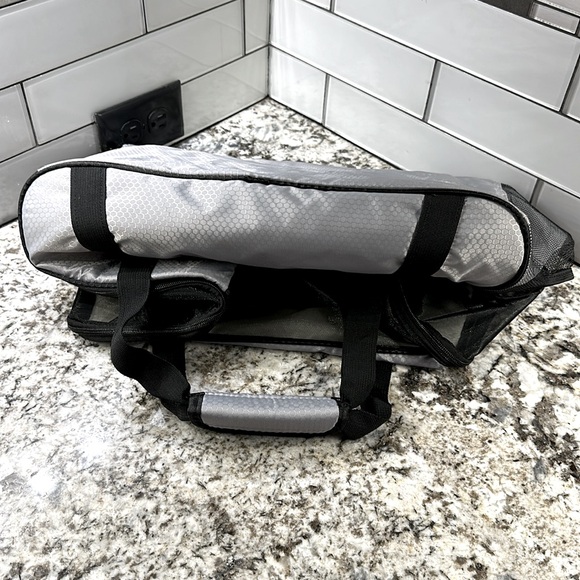 Spyder brand small dog carrier - Picture 8 of 8